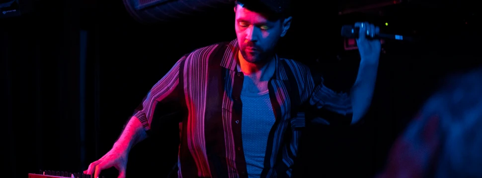 Michael Gaschler alias Migati am Mischpult