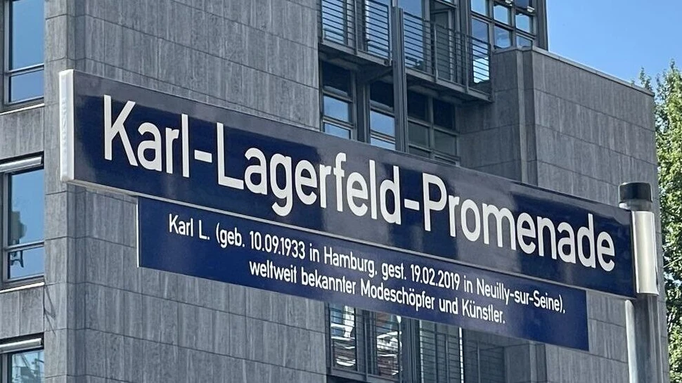 Straßenschild Karl-Lagerfeld-Promenade, © hamburg-magazin.de