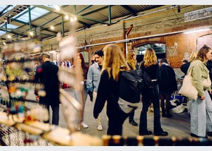 Nachtflohmarkt in der Gleishalle