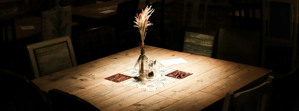 Murder Mystery Dinner Tisch