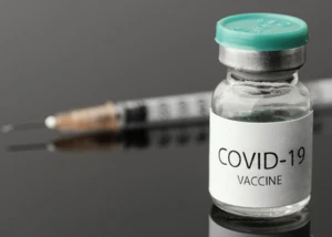 Corona Impfstoff, © Pixabay/Ali Raza