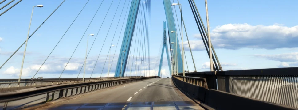 Köhlbrandbrücke, © iStock.com/eyewave