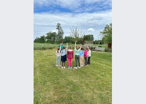 Kinder im Rieck Haus Garten