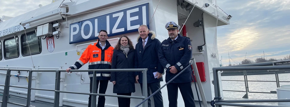 Offizielle Begrüßung für das neue Polizeiboot "Bürgermeister Brauer", © hamburg-magazin.de