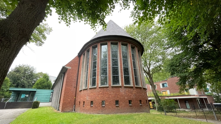 Galerie-Bild 1: Kirche Zu den Zwölf Aposteln