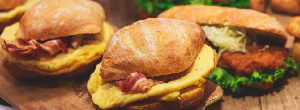 Brötchen, © iStock.com/Nikolay Tsuguliev