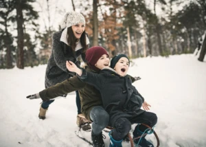 Rodeln Rodeln, © iStock.com/vlada_maestro