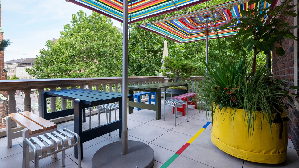 Terrasse des Omen Cafés