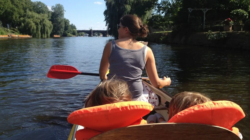 Kanu fahren auf der Alster Kanu fahren auf der Alster, © Susanne Westphal / pixabay.com