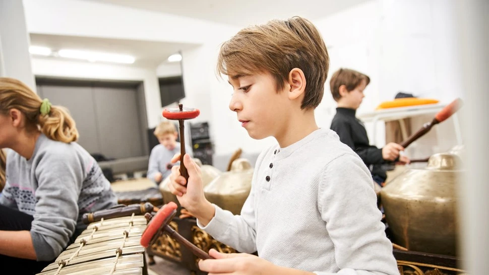 Workshop: Kosmos Gamelan Workshop: Kosmos Gamelan