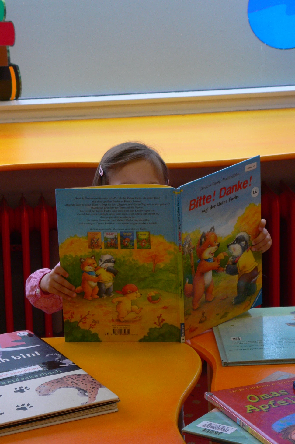 Der Kinderbereich in der Bücherhalle Schnelsen Der Kinderbereich in der Bücherhalle Schnelsen