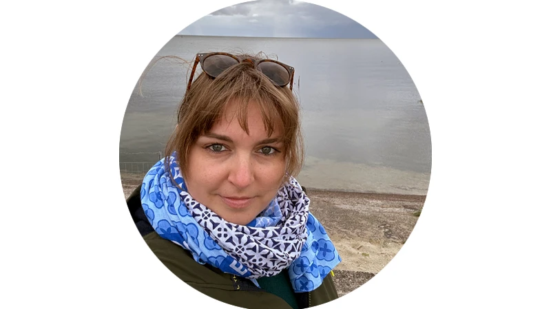 Chris-Lea Groth am Meer