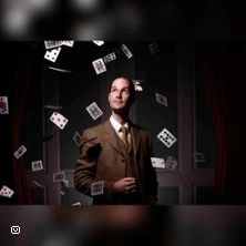 Pit Hartling wirkt Wunder - Stand Up Zauberkunst