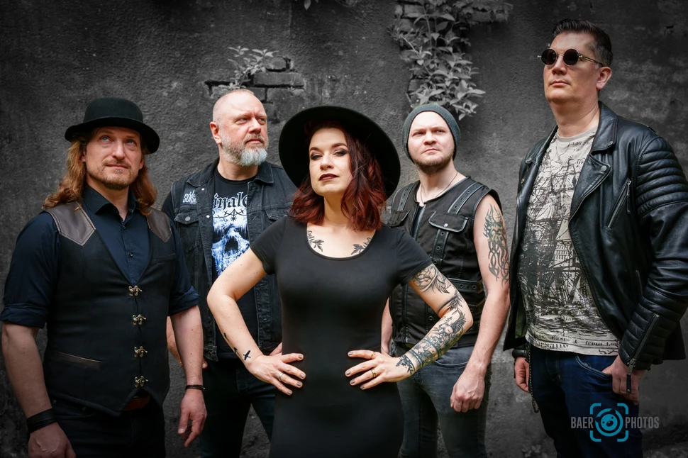 Ember-Sea-promo2024_credit_Holger_Baer