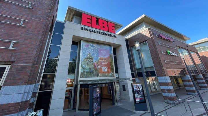 Galerie-Bild 2: Haupteingang vom Elbe Einkaufszentrum