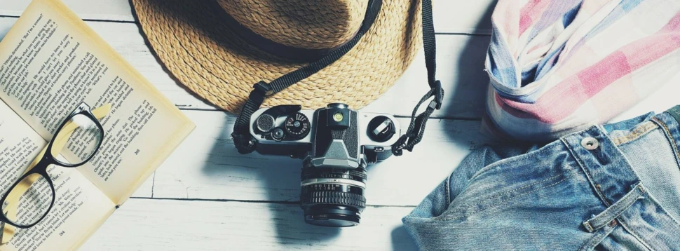 Persönliche Gegenstände im Urlaub versichern, © veerasantinithi / pixabay.com