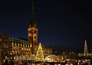 Historischer Weihnachtsmarkt vor dem Rathaus, © Jetti Kuhlemann/pixelio.de