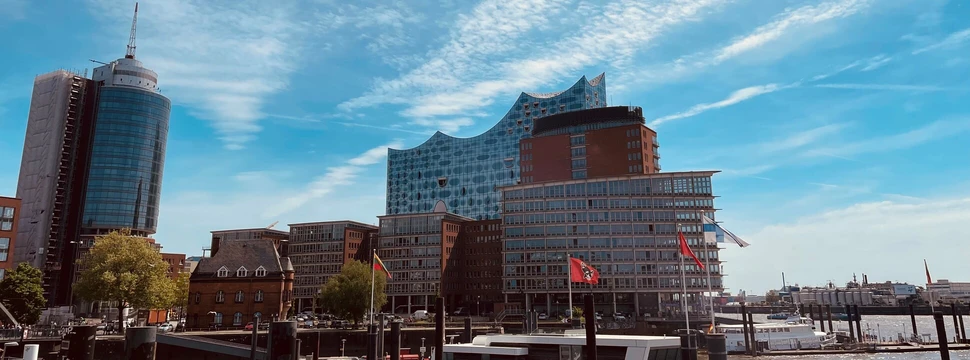 Blick auf die Kehrwiederspitze mit Elbphilharmonie