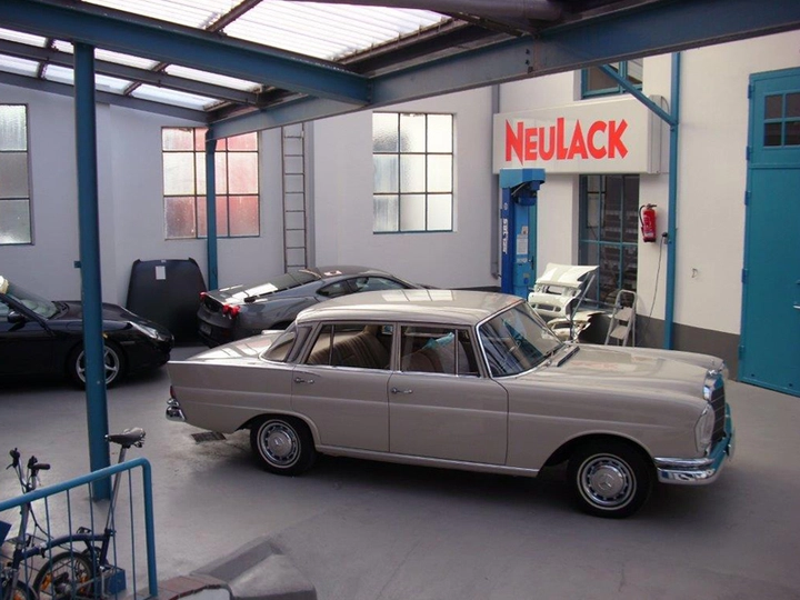 Galerie-Bild 1: Auto-Lackier-Betrieb Neulack aus Hamburg von Neulack Kurt Mutzmann GmbH (Autoreparaturen Autolackiererei)
