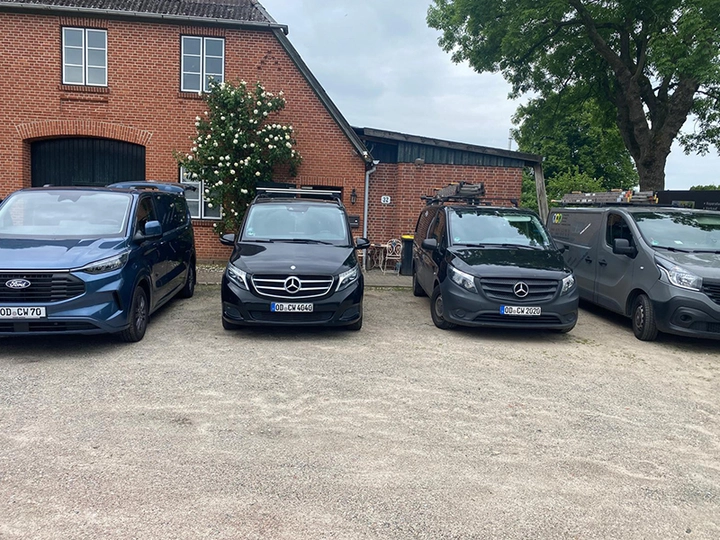 Galerie-Bild 4: RMH Rolladen Markisen Service aus Stapelfeld von C.W Service Hamburg Tag & Nacht Rolladen Reparatur Service (Rolladenreparatur)