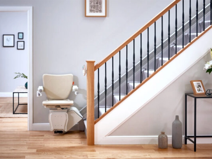 Galerie-Bild 2: Kögler Treppen- & Hebelifte aus Rosengarten von Kögler Treppenlifte 