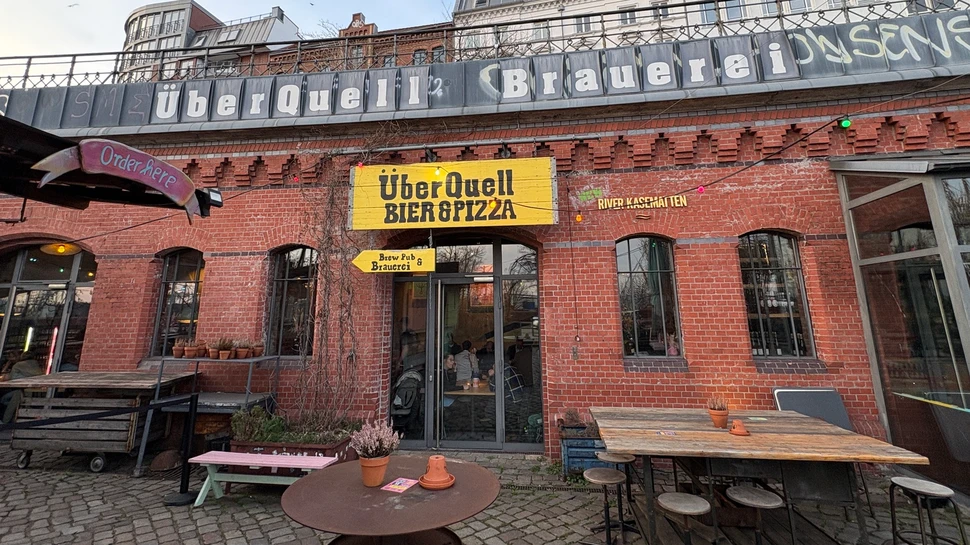 Außenansicht vom Überquell Restaurant
