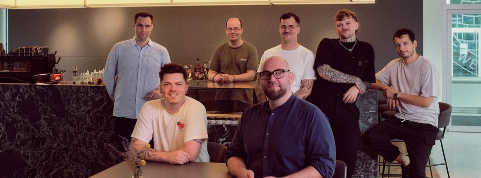 Hamburgs Sterne by OPEN MOUTH 2026, v.l.: Julian Stowasser (Lakeside), Paul Decker (Koer), Marcel Görke (Heimatjuwel), Thomas Imbusch (100/200 Kitchen & GLORIE), Simon Sauter & Malte Heinrich (Haebel), Maurizio Oster (ZEIK), nicht auf dem Bild aber dabei: Eike Iken (Petit Amour)
