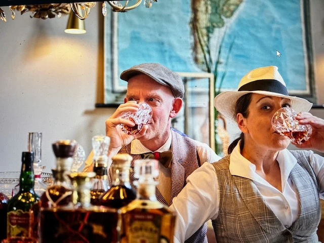 Ueli und Frau Antje erzählen Rum