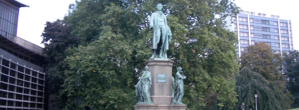Schiller-Statue am Dammtor, © hamburg-magazin.de