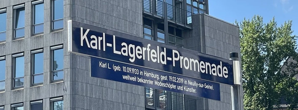 Straßenschild Karl-Lagerfeld-Promenade, © hamburg-magazin.de