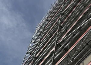 Gerüst an einem Gebäude
