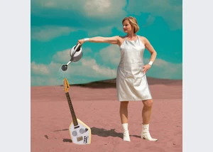 BERNADETTE LA HENGST (Musikalische Lesung)