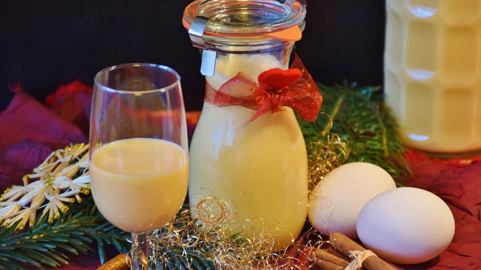 Selbstgemachter Eierlikör, © Rita E. / pixabay.com