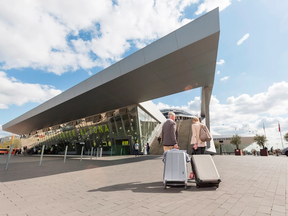 Cruise Center Altona