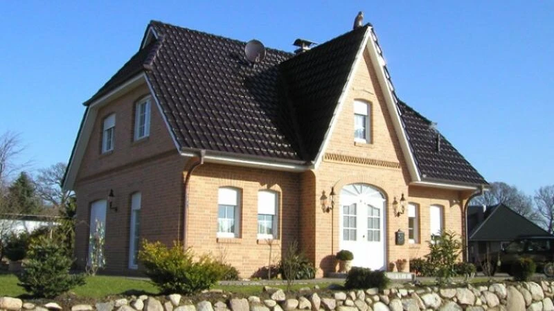 Einfamilienhaus mit saniertem Dach