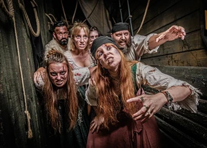 historisch verkleidete Darsteller im Hamburg Dungeon