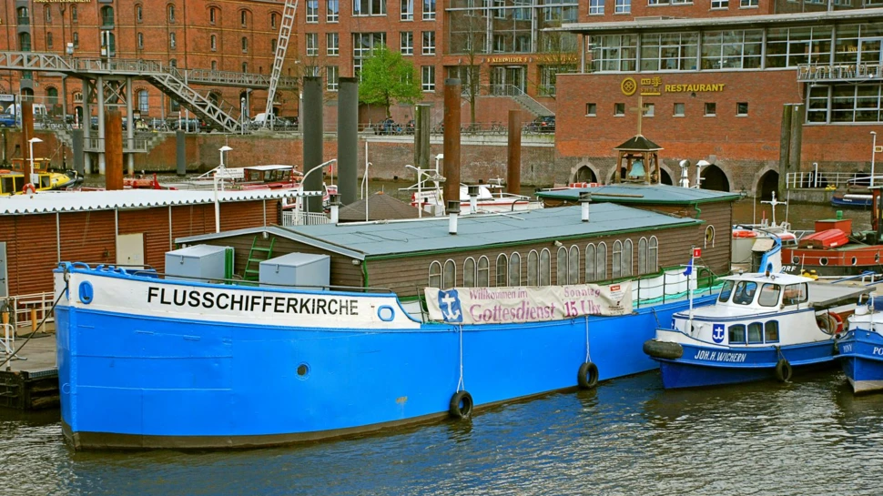 Flussschifferkirche, © Bernd Sterzl / pixelio.de