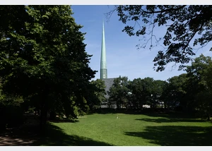 Kirche_Sommer(c)HFranck