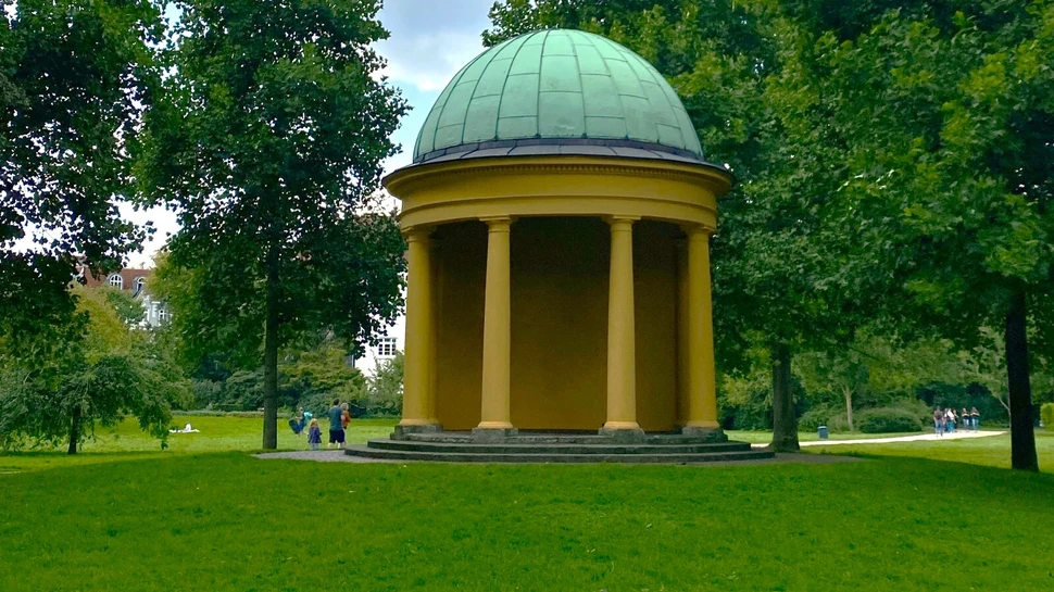 Hayns Park mit Monopteros