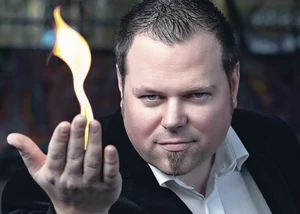 Zauberer und Mentalist Daniel Mayer