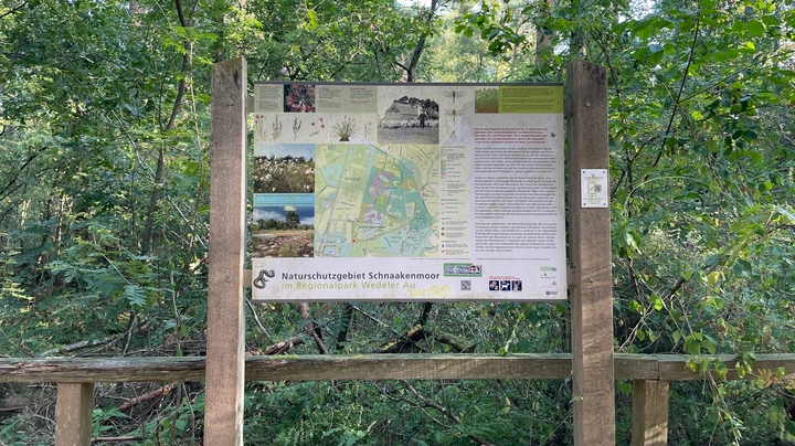 Galerie-Bild 3: Hinweistafel im Naturschutzgebiet Schnaakenmoor