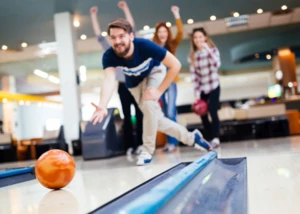 Bowling, © iStock.com/nd3000