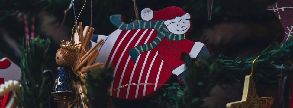 selbstgebastelte Weihnachtsbaum-Dekoration