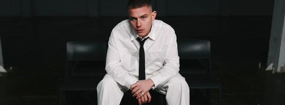 Singer-Songwriter Gregor Hägele