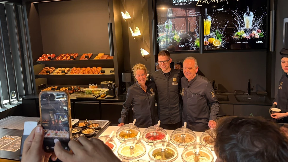 Inka Orth, Marcel Reinhardt, Ralph Orth bei der Eröffnung der Eis-Boutique