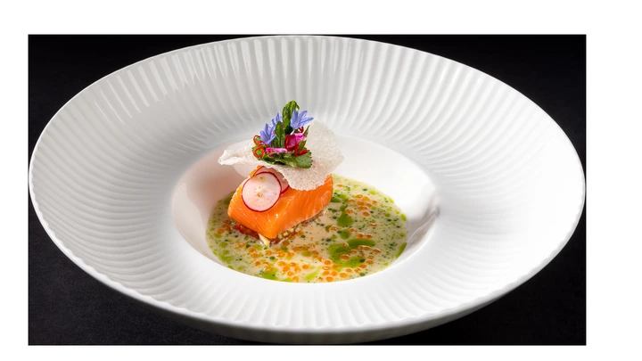 Galerie-Bild 2: Gericht mit Lachs im Jellyfish