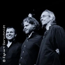 Amiira - Curious Objects