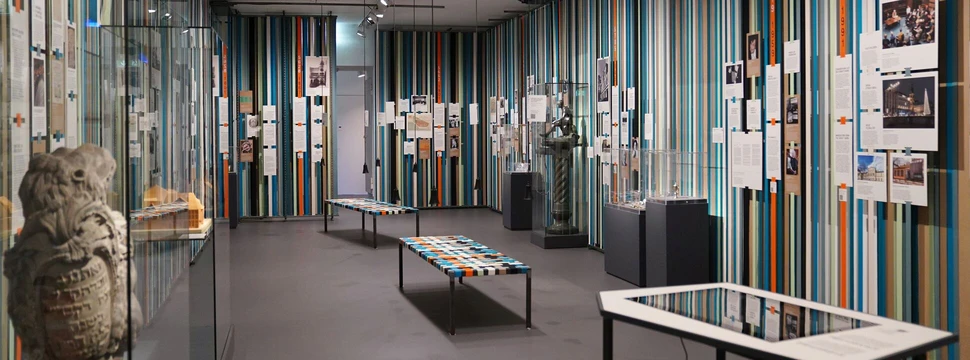 Blick in die Ausstellung "Wegmarken jüdischer Geschichte" im Altonaer Museum