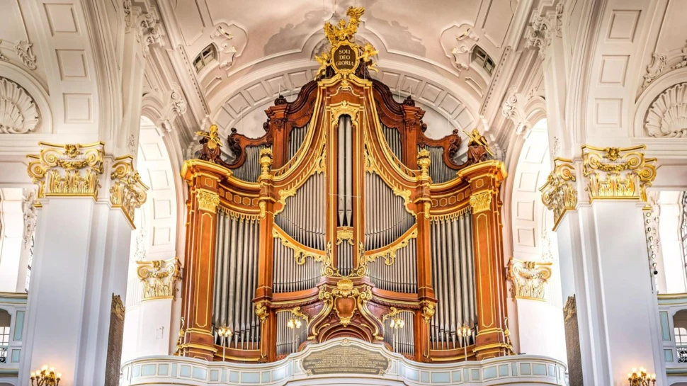 Orgel im Michel, © ddzphoto / pixabay.com