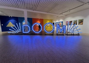 Ausstellung in der Affenfaust Galerie mit einer Installation DOOM